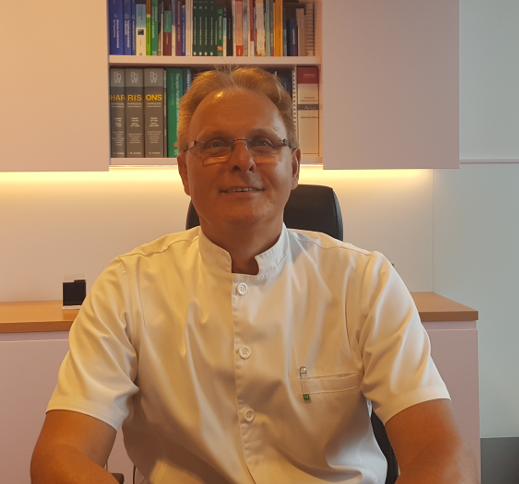 Dr Dragomir Johann